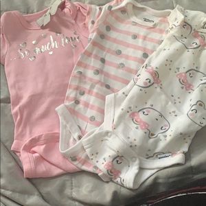 Baby girl short sleeve onesies
